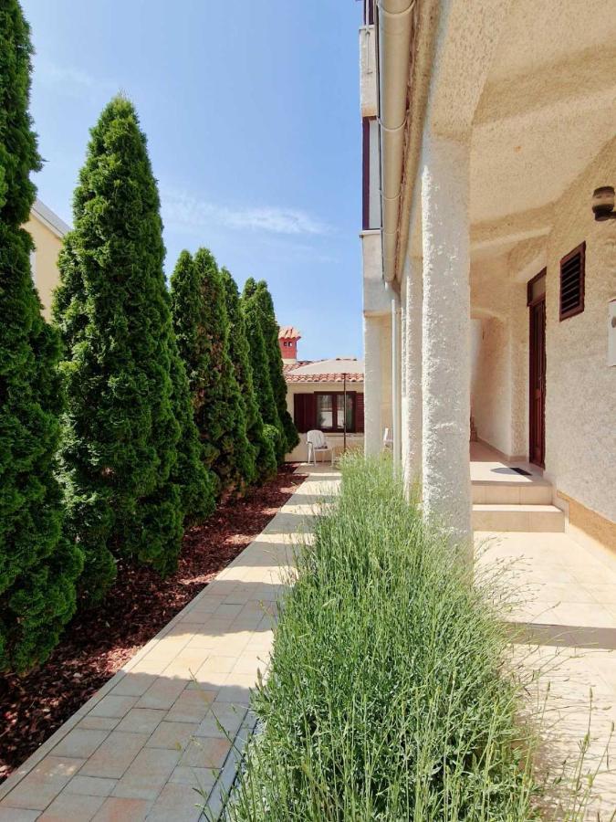 Apartments Regi Медулин Екстериор снимка