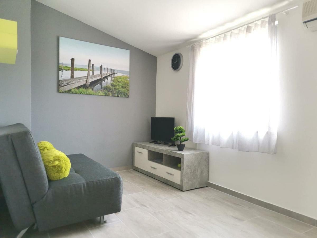 Apartments Regi Медулин Екстериор снимка
