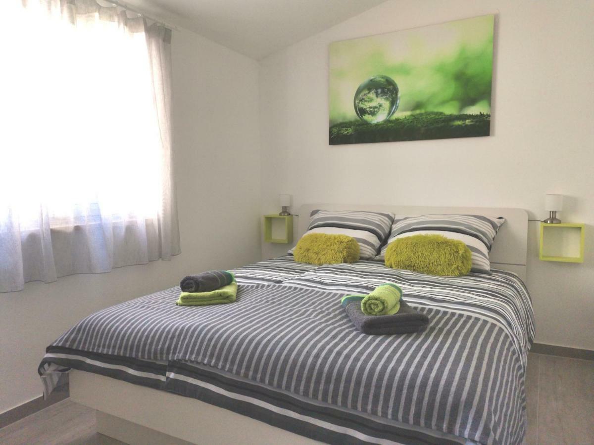 Apartments Regi Медулин Екстериор снимка