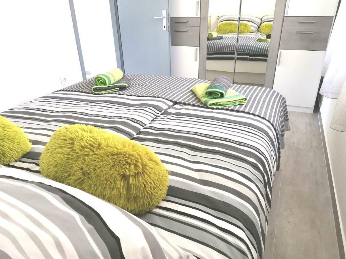 Apartments Regi Медулин Екстериор снимка