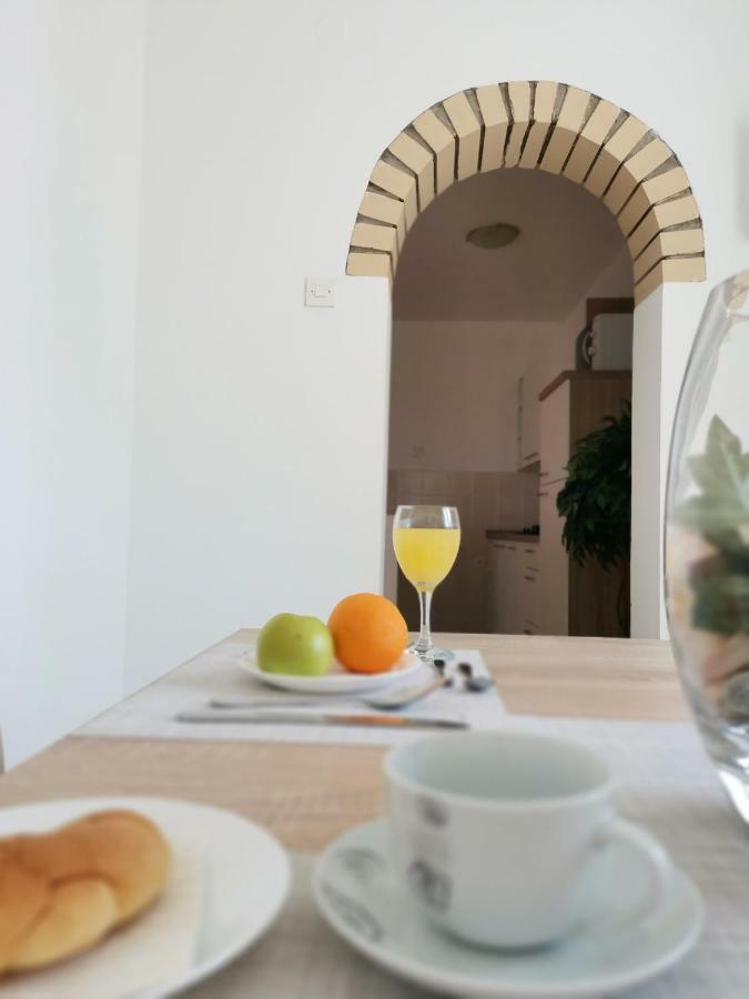 Apartments Regi Медулин Екстериор снимка