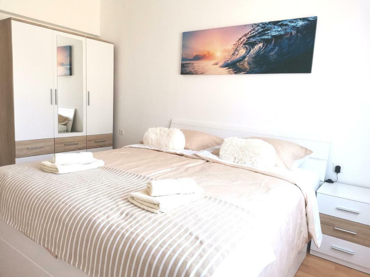 Apartments Regi Медулин Екстериор снимка